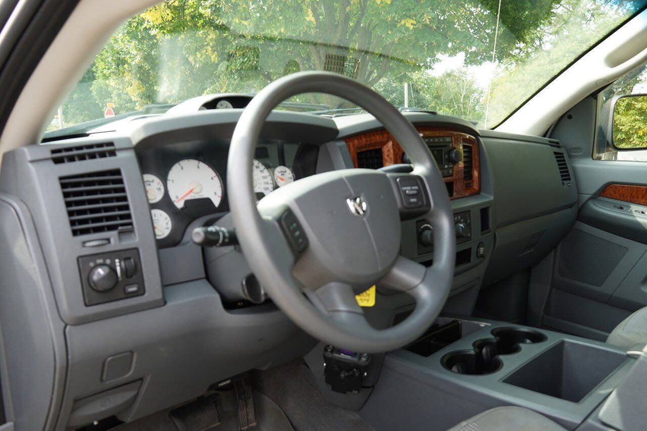 Used 2006 Dodge Ram 2500 Truck SLT AWD/4WD image 19