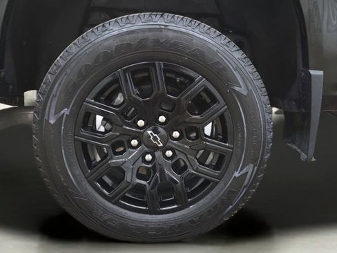 New 2025 Chevrolet Colorado W/T w/ WT Custom Package RWD image 30