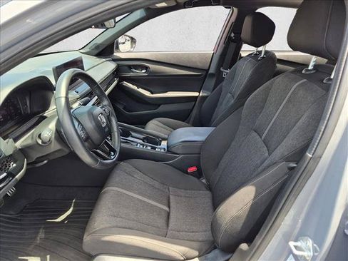 Used 2025 Honda Accord Sport image 15