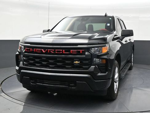 Used 2024 Chevrolet Silverado 1500 Custom RWD image 8