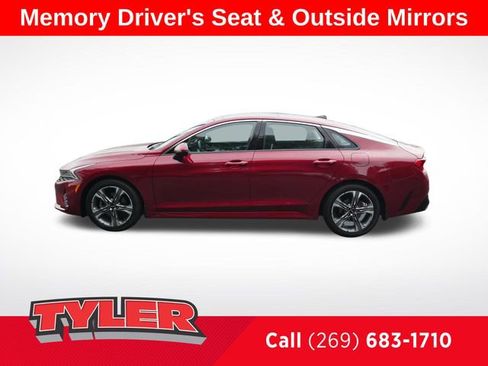 Used 2022 Kia K5 EX w/ EX Premium Package image 4