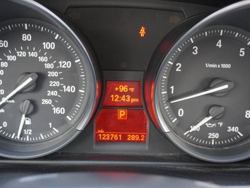 Used 2013 BMW Z4 sDrive35i RWD image 15