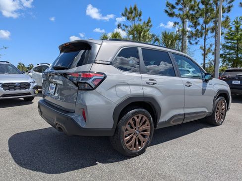 New 2026 Subaru Forester Touring AWD/4WD image 4