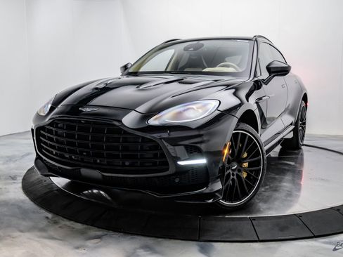 Used 2023 Aston Martin DBX 707 AWD/4WD image 5
