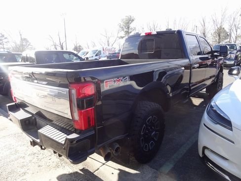 Used 2024 Ford F350 Platinum image 5