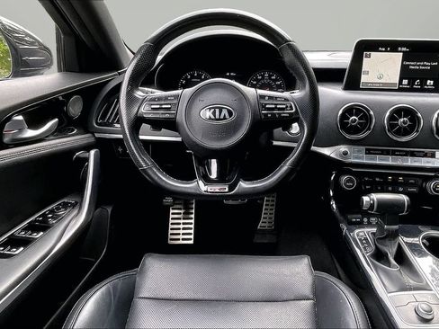 Used 2020 Kia Stinger GT-Line w/ Sun & Sound Package RWD image 11