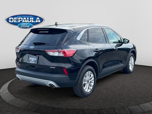 Certified 2022 Ford Escape SE w/ Cold Weather Package AWD/4WD image 7