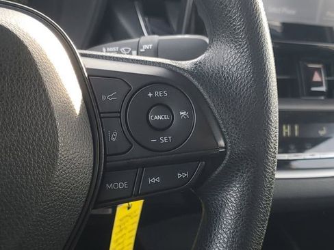 Used 2022 Toyota Corolla LE image 14