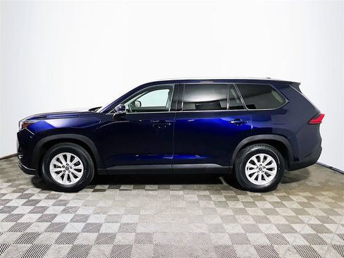 Certified 2024 Toyota Grand Highlander XLE image 5