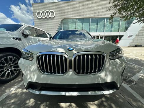 Used 2022 BMW X3 xDrive30i w/ Convenience Package AWD/4WD image 2