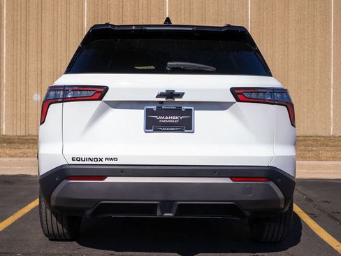 New 2026 Chevrolet Equinox LT w/ Midnight Edition image 8