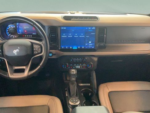 Used 2022 Ford Bronco Wildtrak AWD/4WD image 29