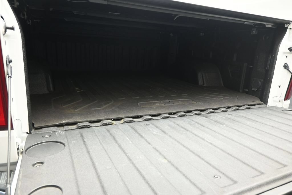 Used 2019 Chevrolet Silverado 1500 LTZ w/ LTZ Plus Package AWD/4WD image 22