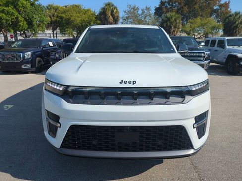 New 2026 Jeep Grand Wagoneer Limited AWD/4WD image 3