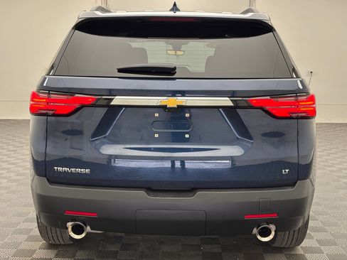 Used 2023 Chevrolet Traverse LT FWD image 8