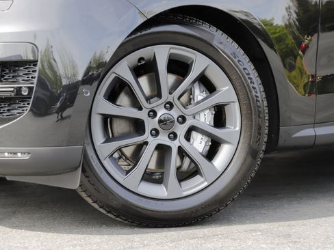 New 2026 Land Rover Range Rover Sport SE AWD/4WD image 2