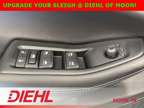 New 2025 Jeep Grand Cherokee Altitude w/ Trailer Tow Package image 22