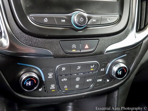 Certified 2024 Chevrolet Equinox LT w/ LPO, Floor Liner Package image 16