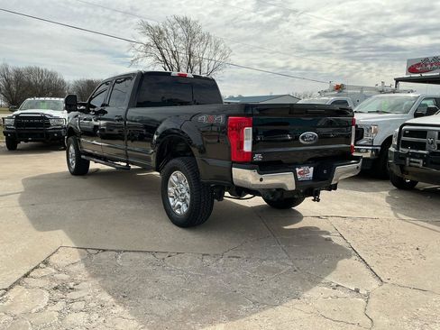 Used 2019 Ford F250 Lariat w/ Camper Package AWD/4WD image 7
