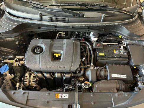 Used 2025 Kia Soul LX w/ LX Technology Package FWD image 25