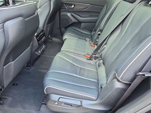Used 2023 Acura MDX SH-AWD w/ Advance Package image 13