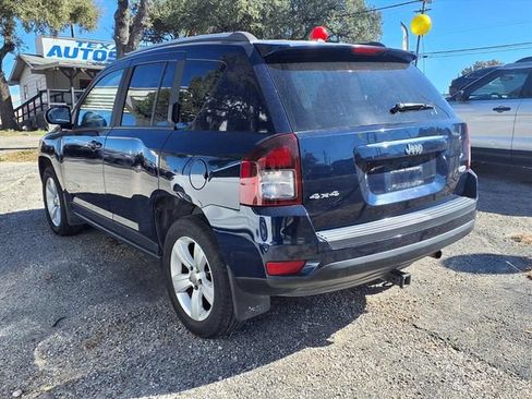 Used 2016 Jeep Compass Latitude AWD/4WD image 4