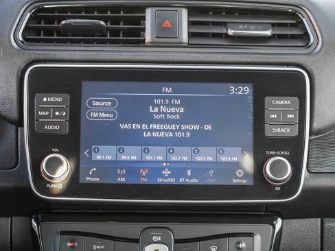 Used 2021 Nissan Leaf SV image 24