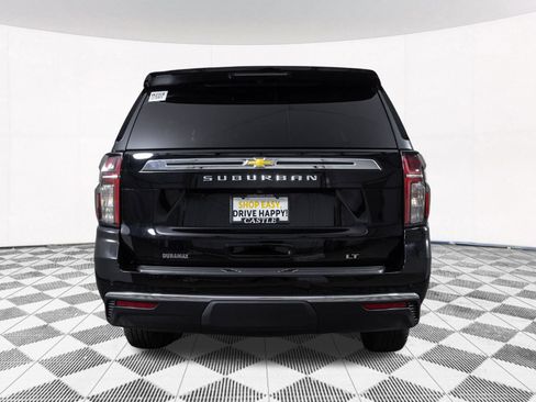 Used 2022 Chevrolet Suburban LT AWD/4WD image 19