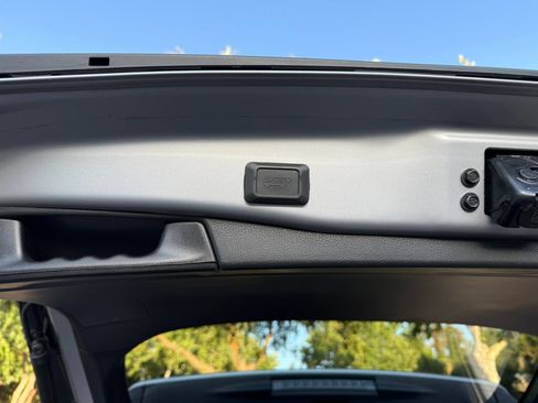 Used 2021 Toyota RAV4 XLE w/ Convenience Package FWD image 29