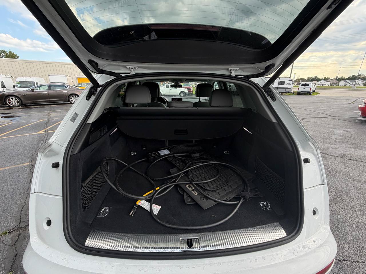 Used 2020 Audi Q5 e Premium Plus AWD/4WD image 9