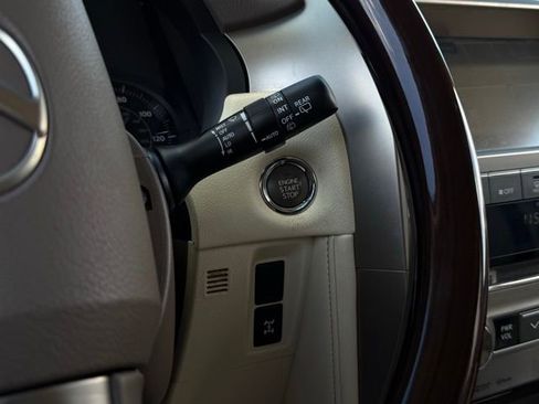 Used 2019 Lexus GX 460 Premium w/ Premium Package image 13