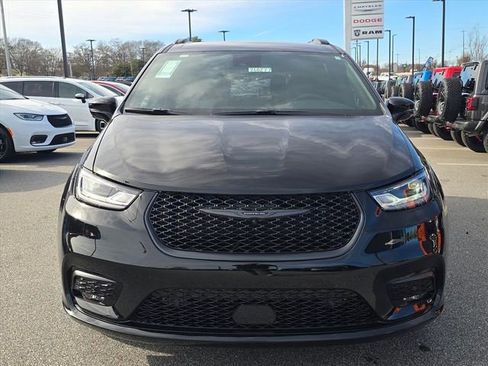 New 2026 Chrysler Pacifica Select w/ S Appearance Package image 15