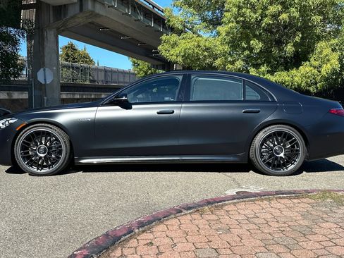 New 2026 Mercedes-Benz S 63 AMG S image 2