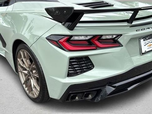 Used 2024 Chevrolet Corvette Stingray Preferred Conv w/ Battery Protection Package RWD image 36