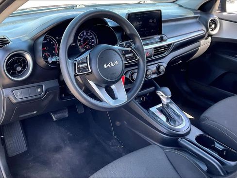 Used 2023 Kia Forte LXS image 17