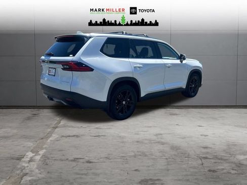 Certified 2025 Toyota Grand Highlander AWD image 6