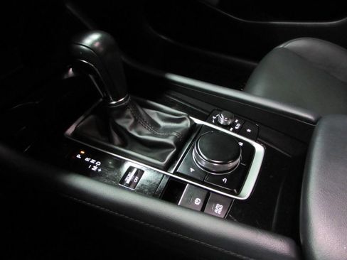 Used 2024 MAZDA MAZDA3 s image 29