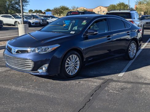 Used 2014 Toyota Avalon Limited image 5