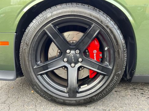 Used 2018 Dodge Challenger SRT Hellcat image 9