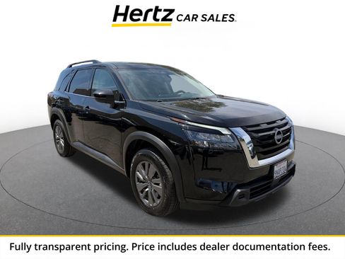 Used 2025 Nissan Pathfinder SV FWD image 1