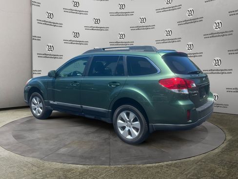 Used 2010 Subaru Outback 2.5i Premium AWD/4WD image 3