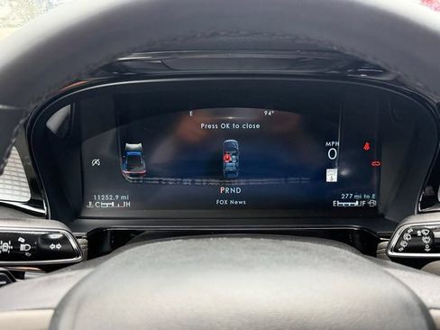 Used 2025 Lincoln Corsair FWD image 21
