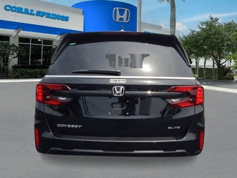 New 2026 Honda Odyssey Elite image 4