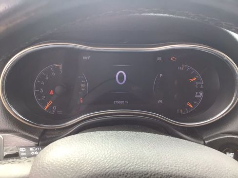 Used 2015 Jeep Grand Cherokee Limited AWD/4WD image 16