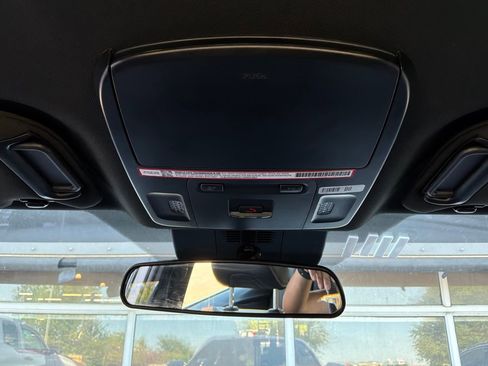 Used 2025 Toyota Camry SE FWD image 14
