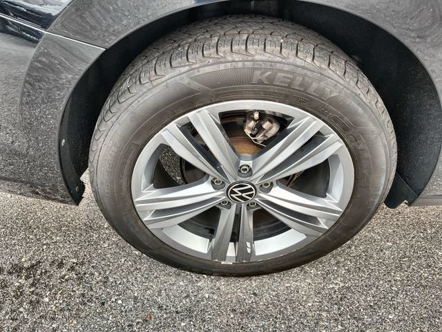 Used 2024 Volkswagen Jetta SE FWD image 21