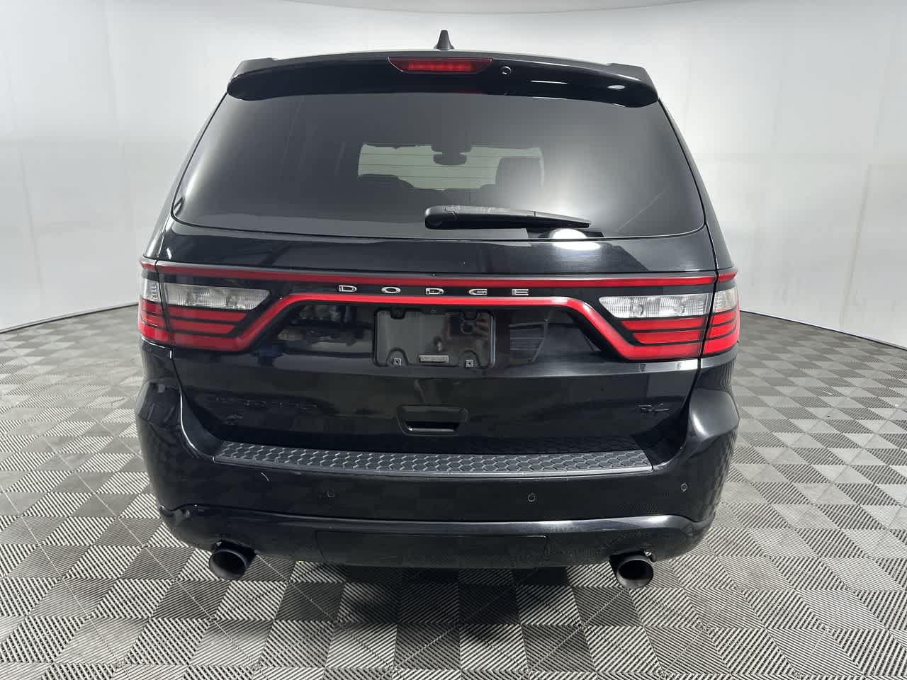 Used 2020 Dodge Durango R/T w/ Blacktop Package AWD/4WD image 7