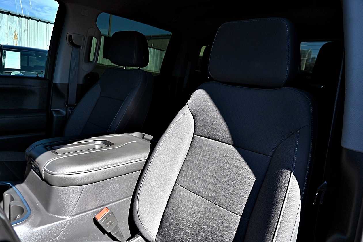 Used 2020 Chevrolet Silverado 1500 LT Trail Boss AWD/4WD image 20