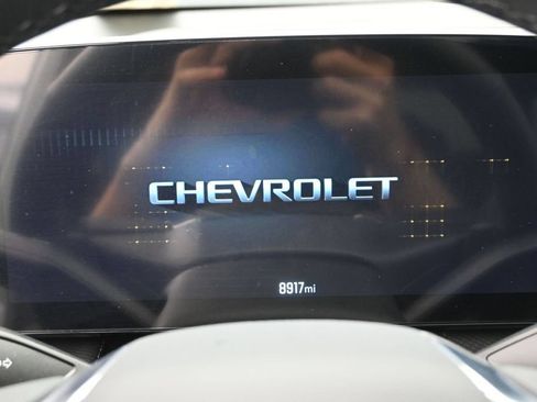 Used 2025 Chevrolet Equinox LT FWD image 13