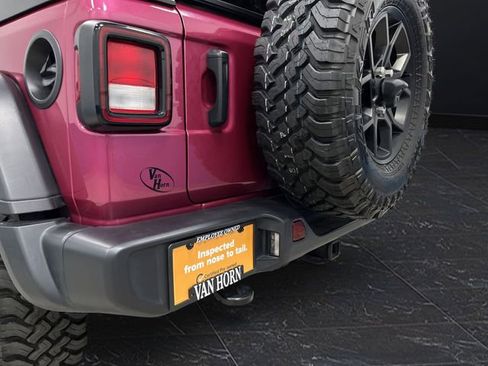 Certified 2024 Jeep Wrangler Willys image 31